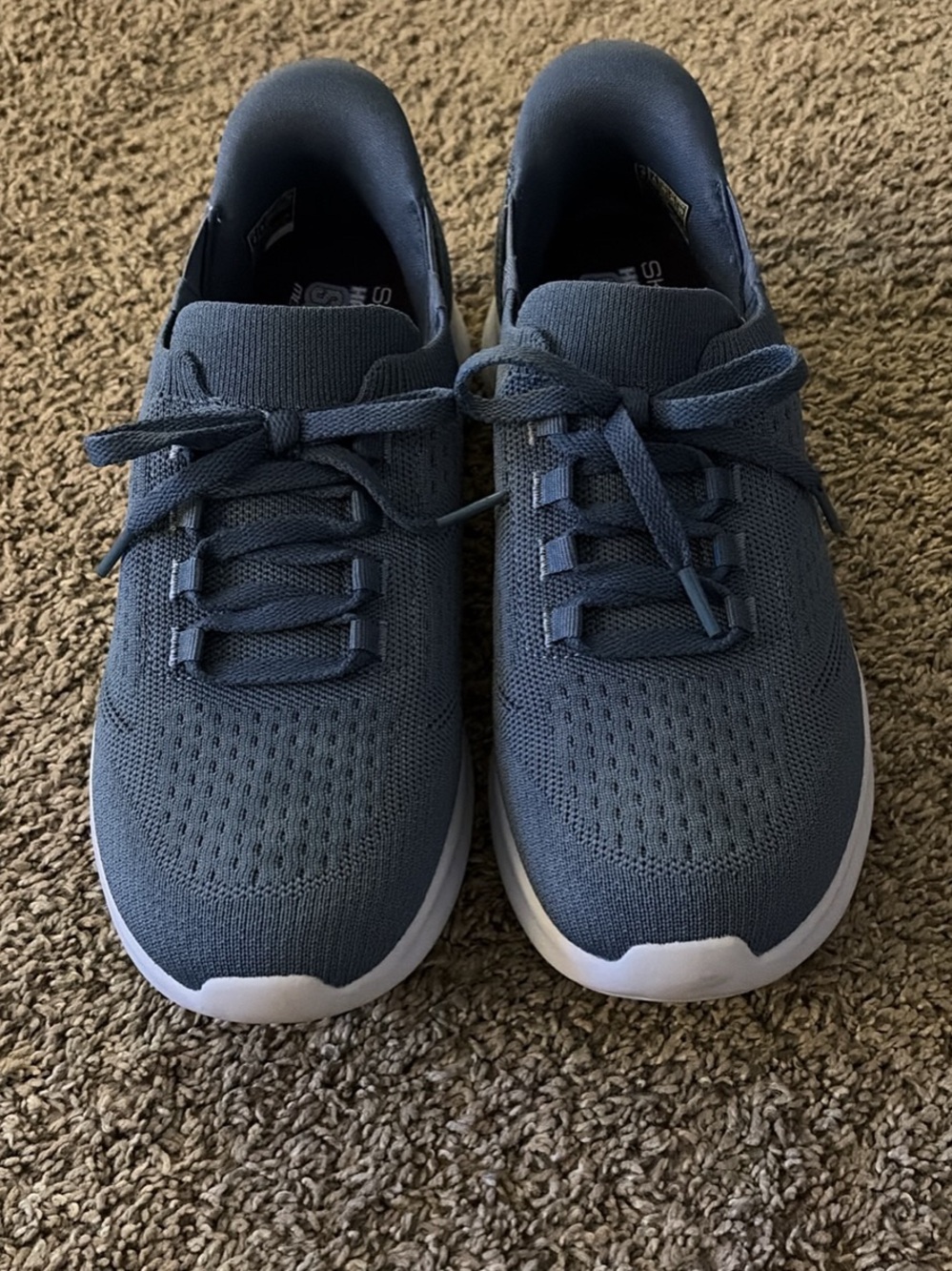 Skechers Hands-Free Swift Fit Sneaker